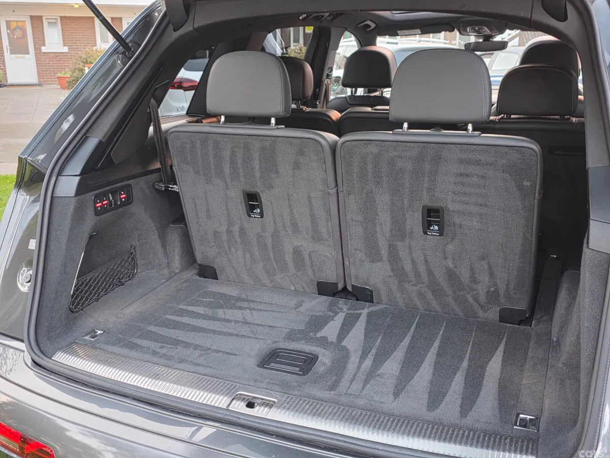 Audi Q7 SUV, Diesel, 2016, Grey