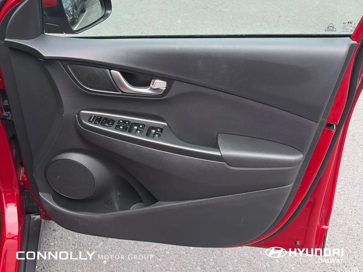 Hyundai KONA MPV, Petrol Hybrid, 2021, Red
