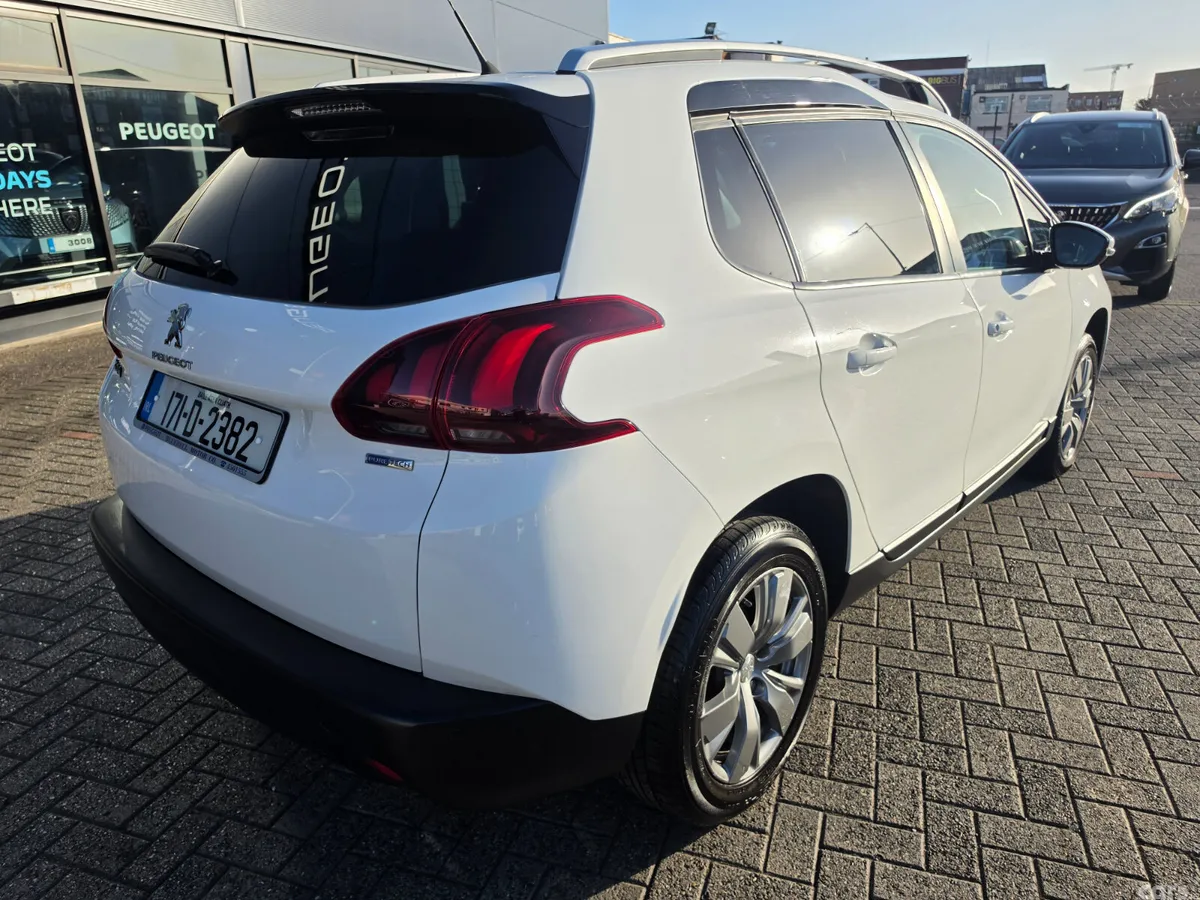 Peugeot 2008 Estate, Petrol, 2017, White