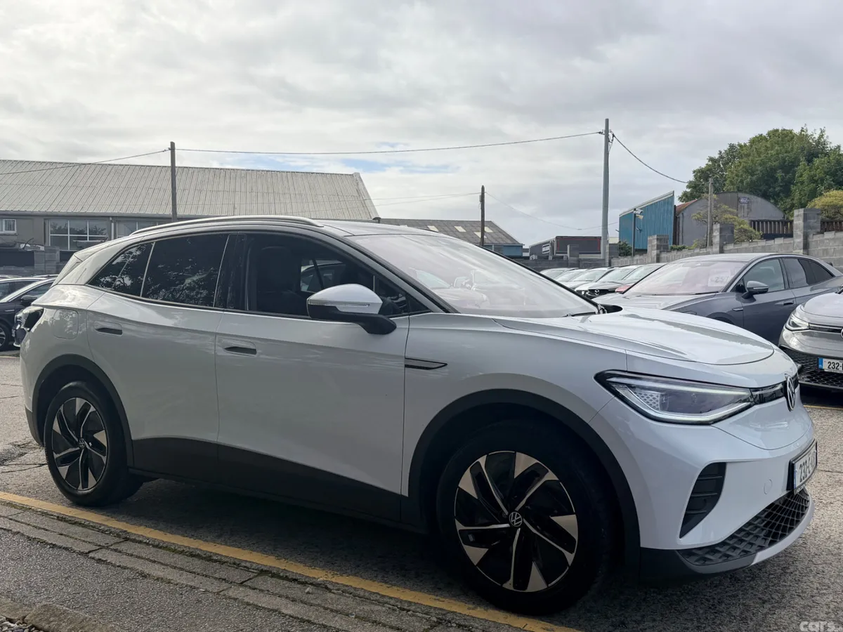Volkswagen ID.4 Estate, Electric, 2023, White