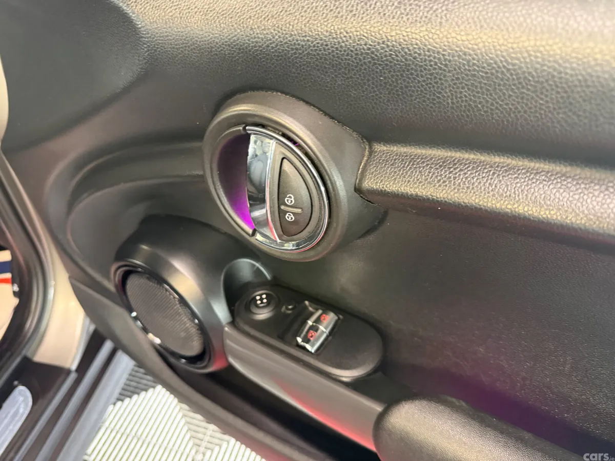Mini One Hatchback, Diesel, 2017, Brown