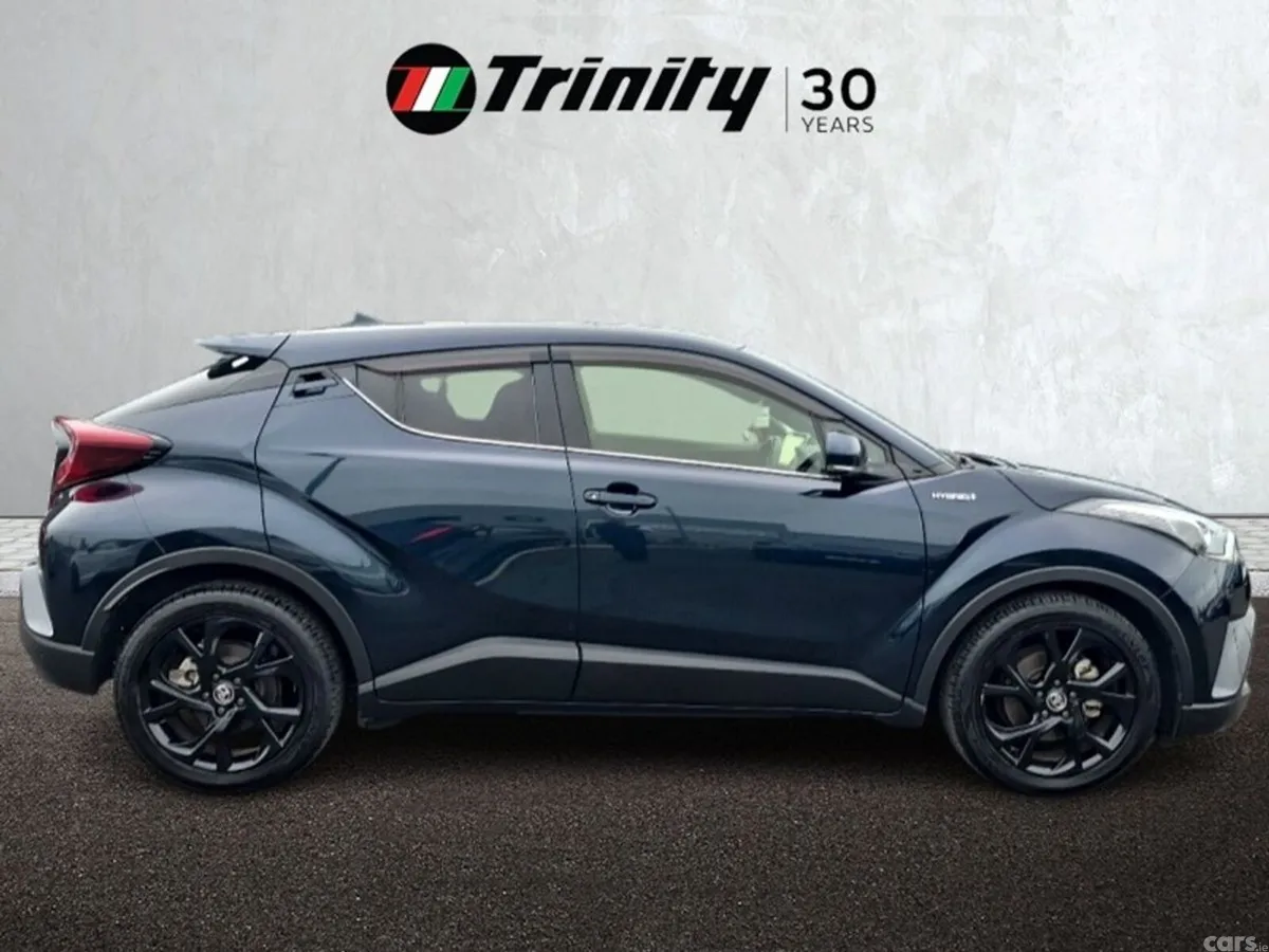 Toyota C-HR SUV, Petrol Hybrid, 2019, Blue