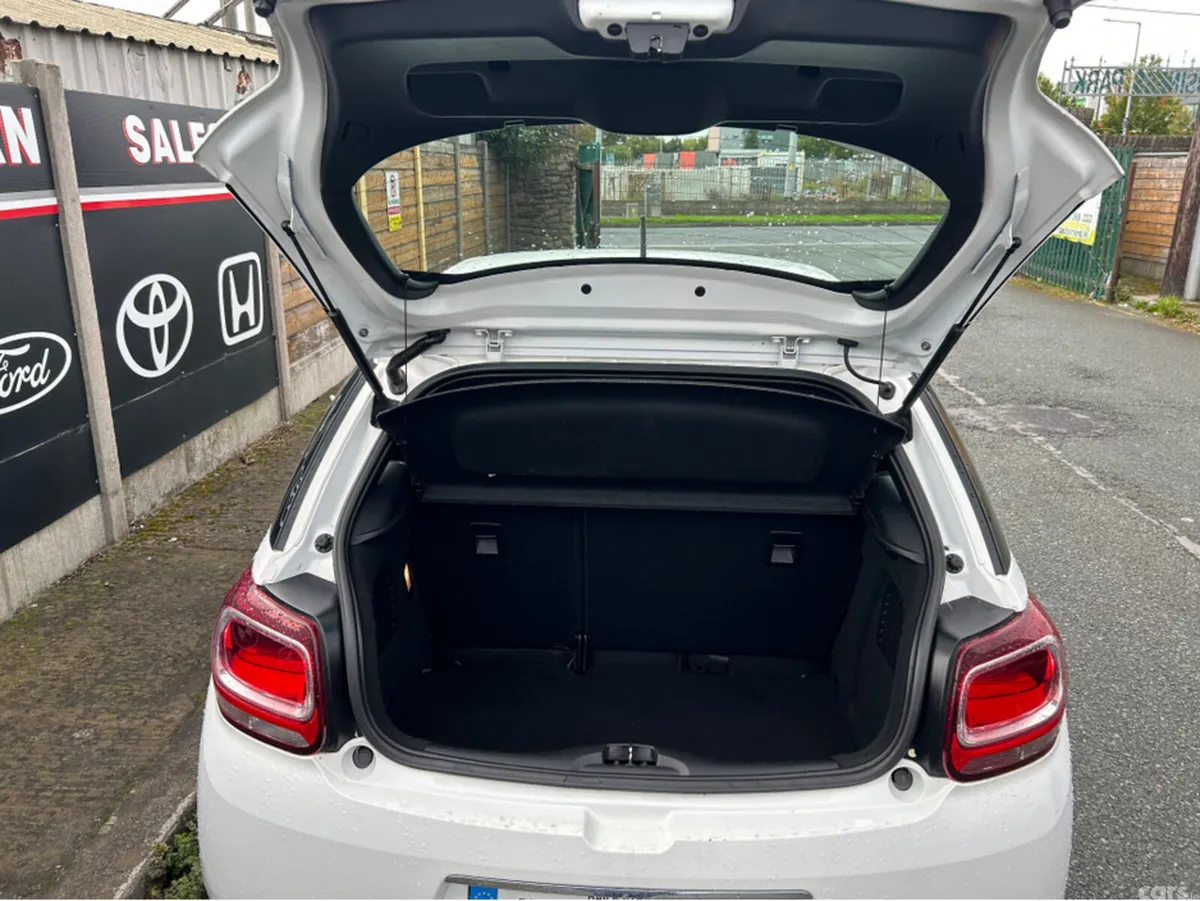 DS Automobiles DS 3 Hatchback, Petrol, 2017, White