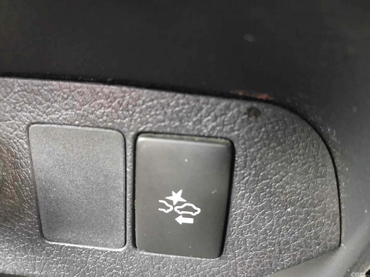 Toyota Yaris Hatchback, Petrol, 2016, Blue