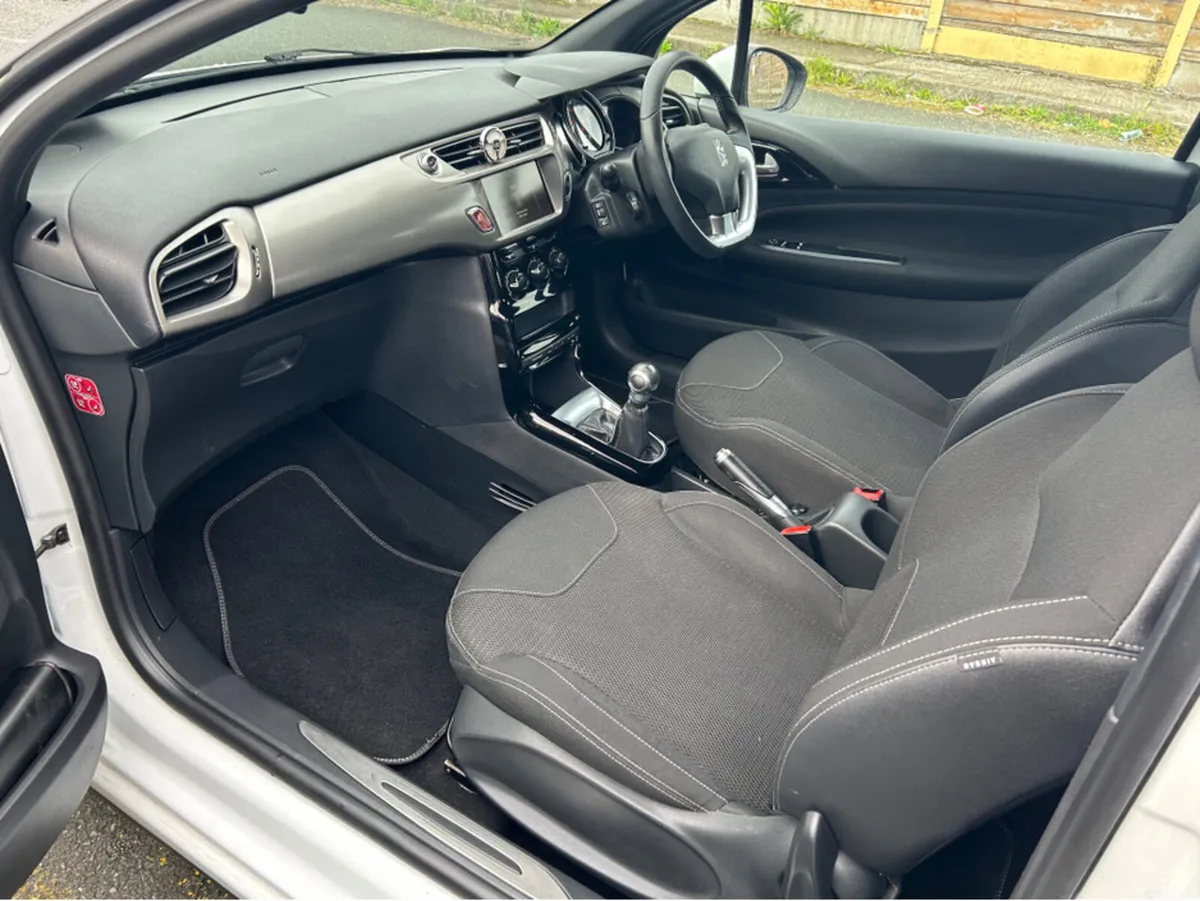 DS Automobiles DS 3 Hatchback, Petrol, 2017, White