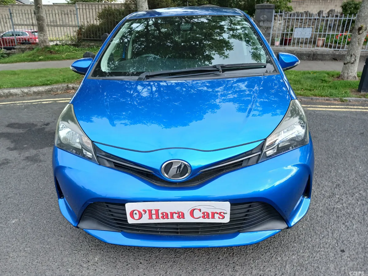 Toyota Yaris Hatchback, Petrol, 2016, Blue