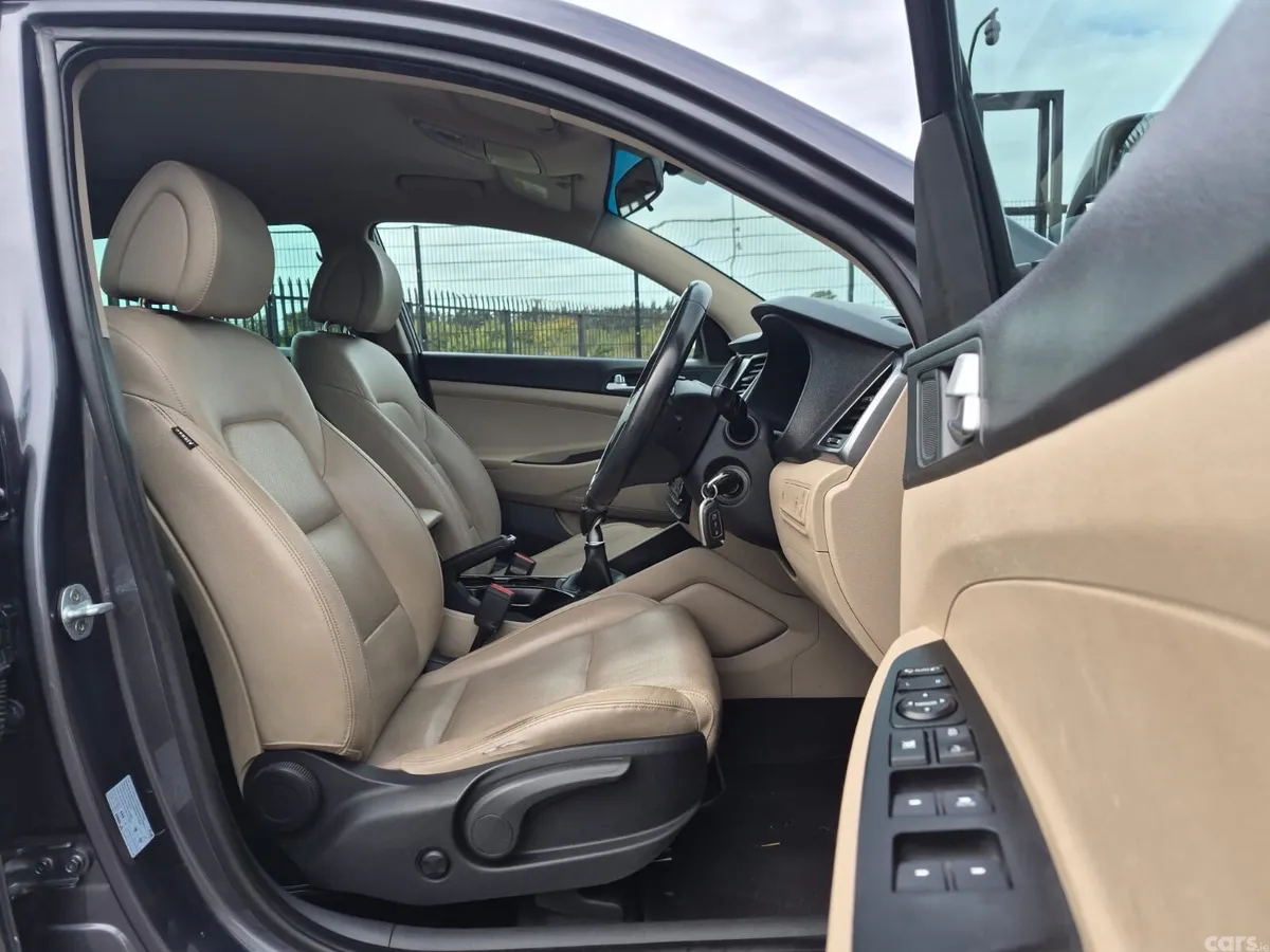 Hyundai Tucson SUV, Diesel, 2017, Grey