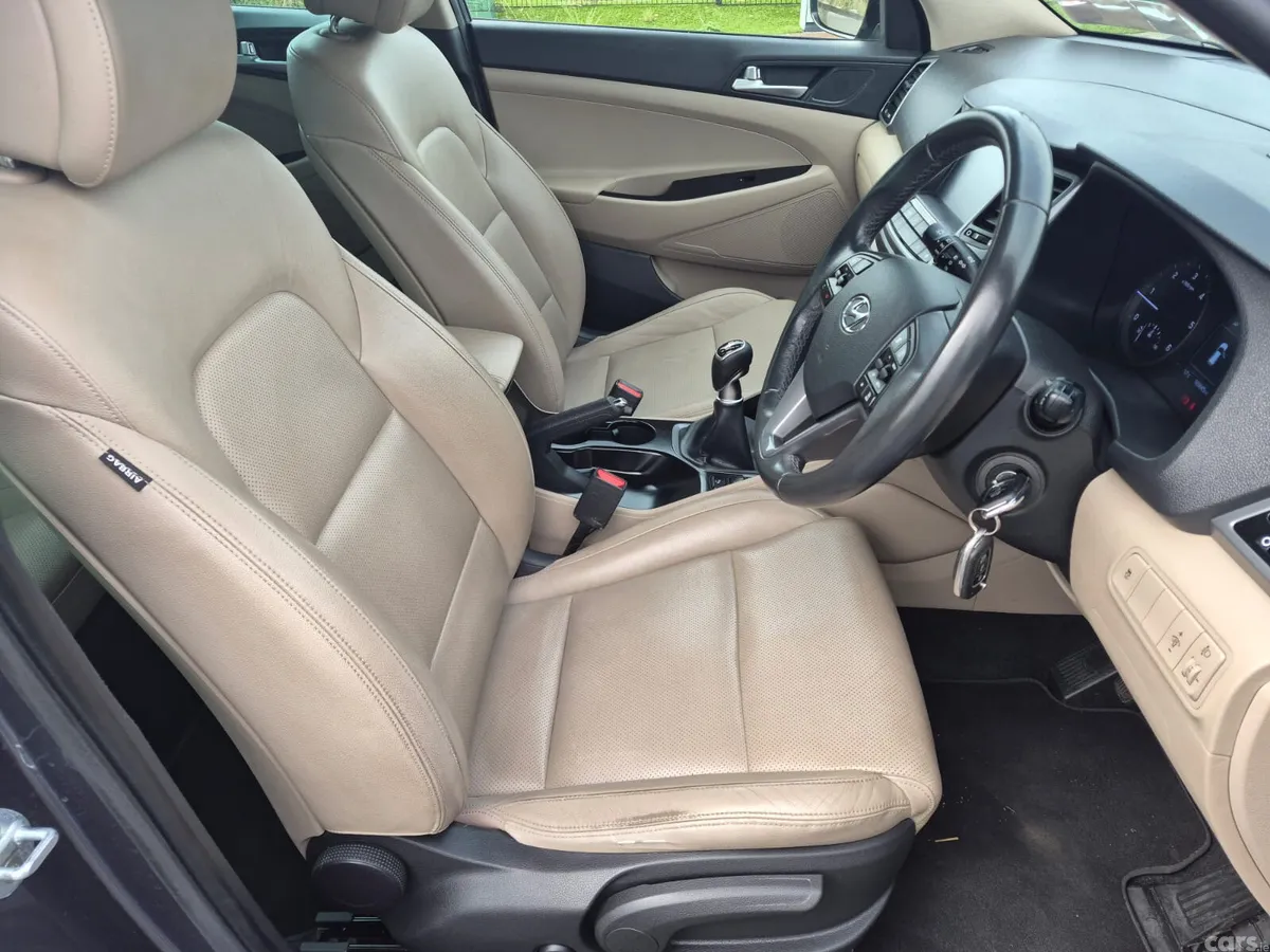 Hyundai Tucson SUV, Diesel, 2017, Grey