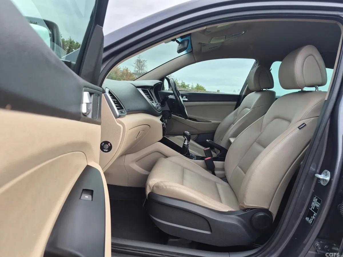 Hyundai Tucson SUV, Diesel, 2017, Grey