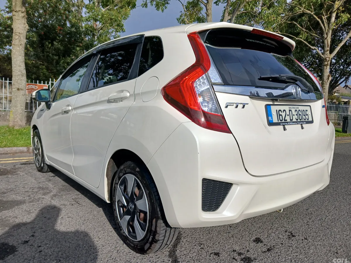 Honda Fit Hatchback, Petrol Hybrid, 2016, White