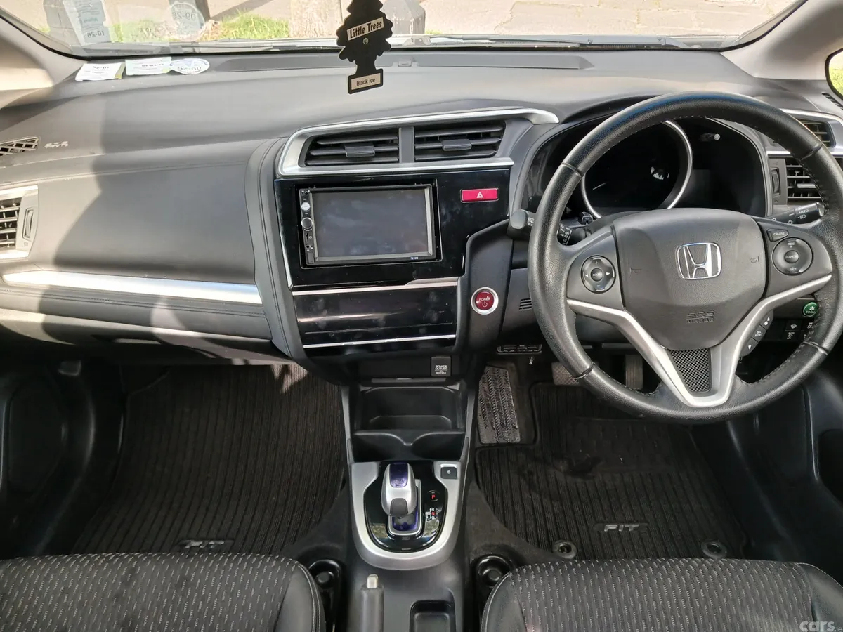 Honda Fit Hatchback, Petrol Hybrid, 2016, White