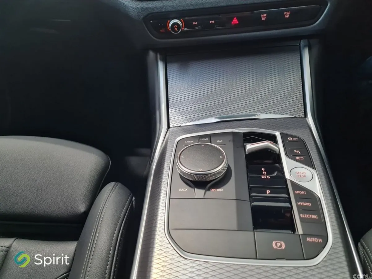 BMW 3-Series Estate, Petrol Hybrid, 2024, Grey
