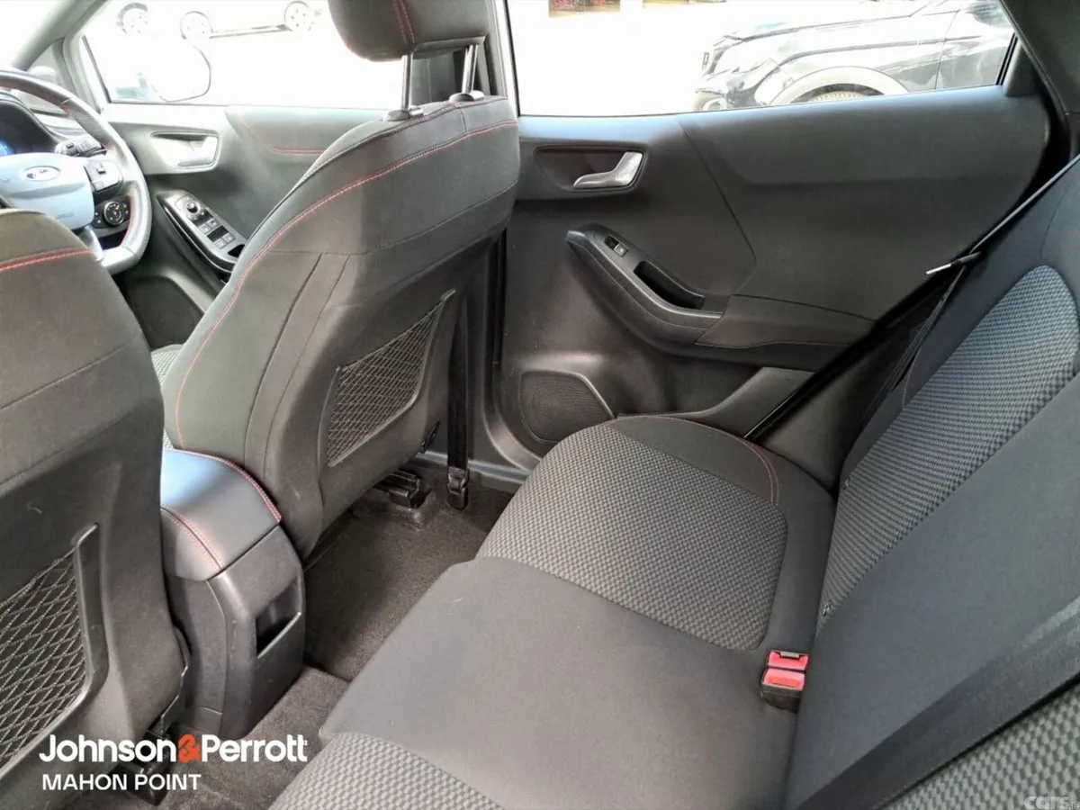 Ford Puma MPV, Petrol Hybrid, 2023, White