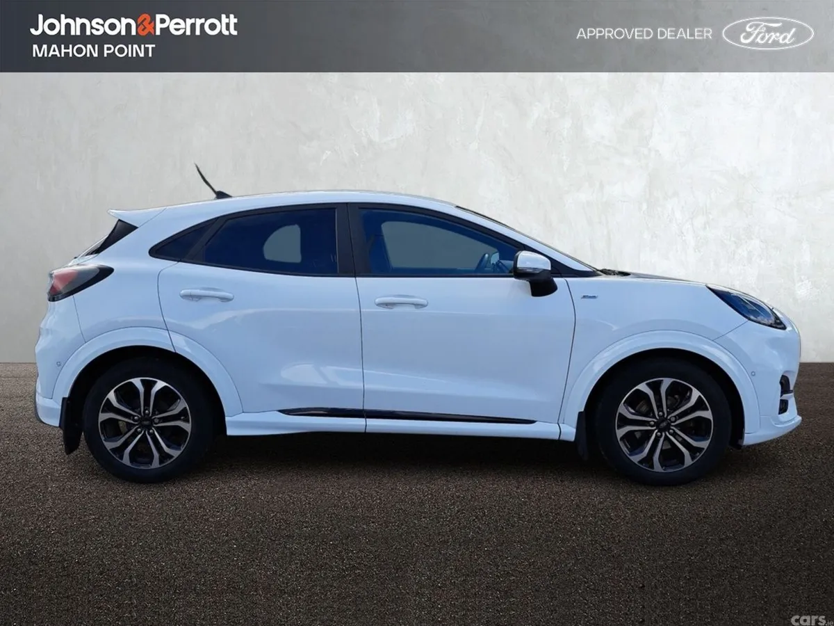 Ford Puma MPV, Petrol Hybrid, 2023, White