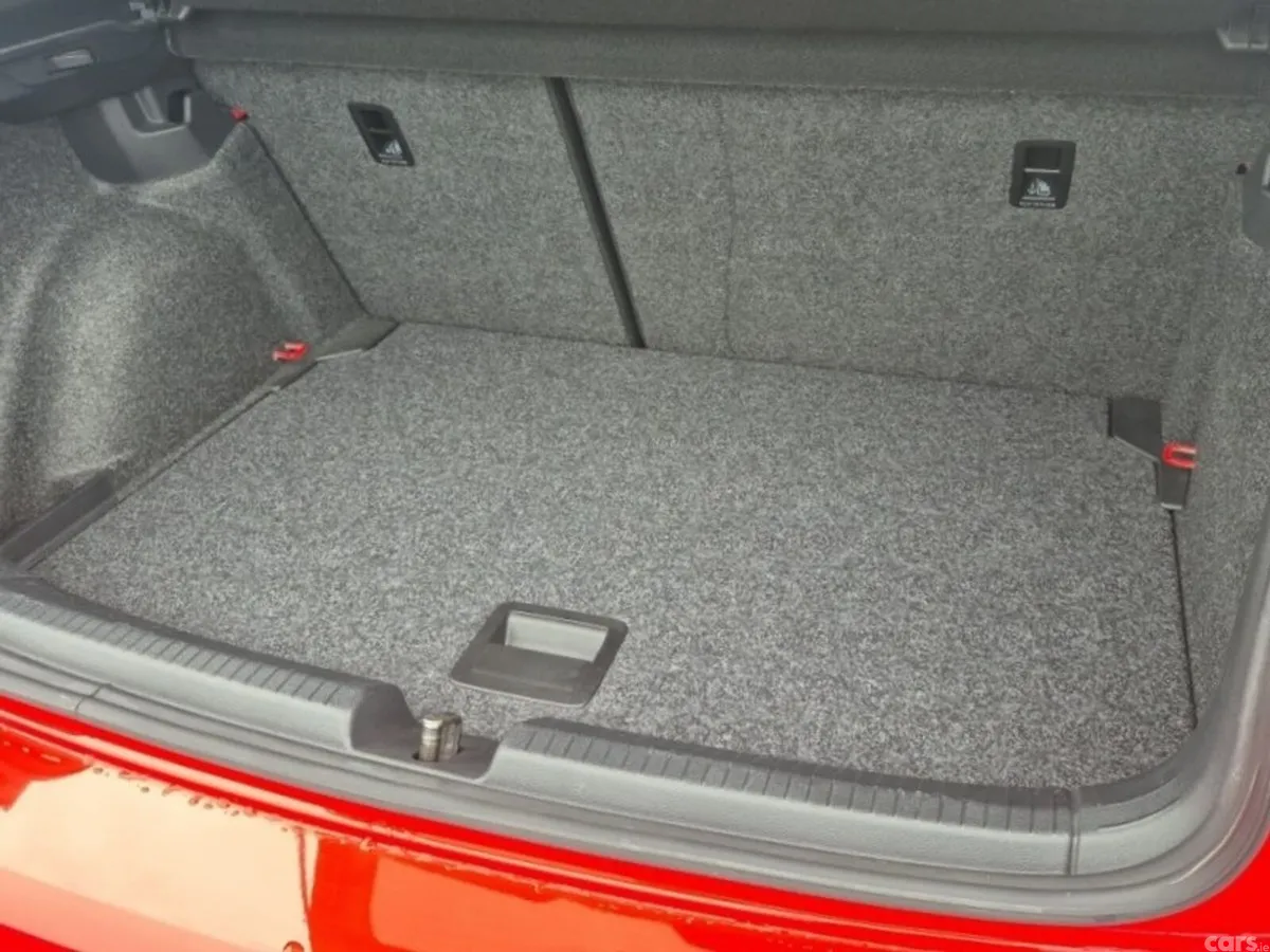 Volkswagen Polo Hatchback, Petrol, 2021, Red