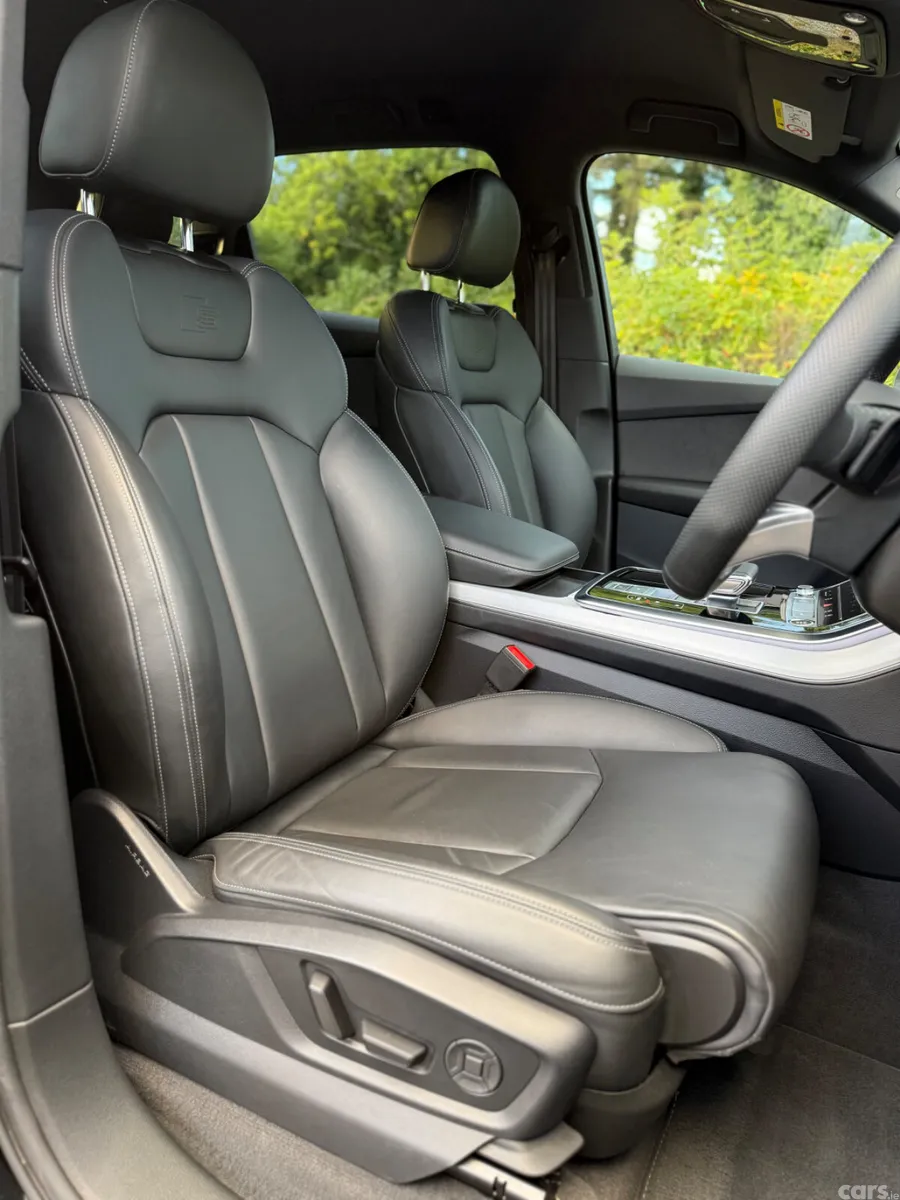 Audi Q7 SUV, Petrol Plug-in Hybrid, 2025, Black