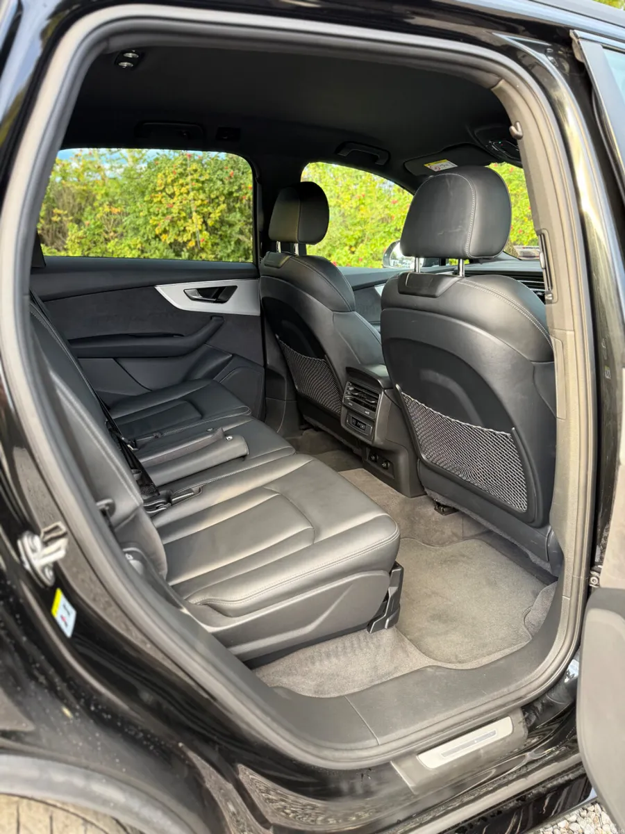 Audi Q7 SUV, Petrol Plug-in Hybrid, 2025, Black
