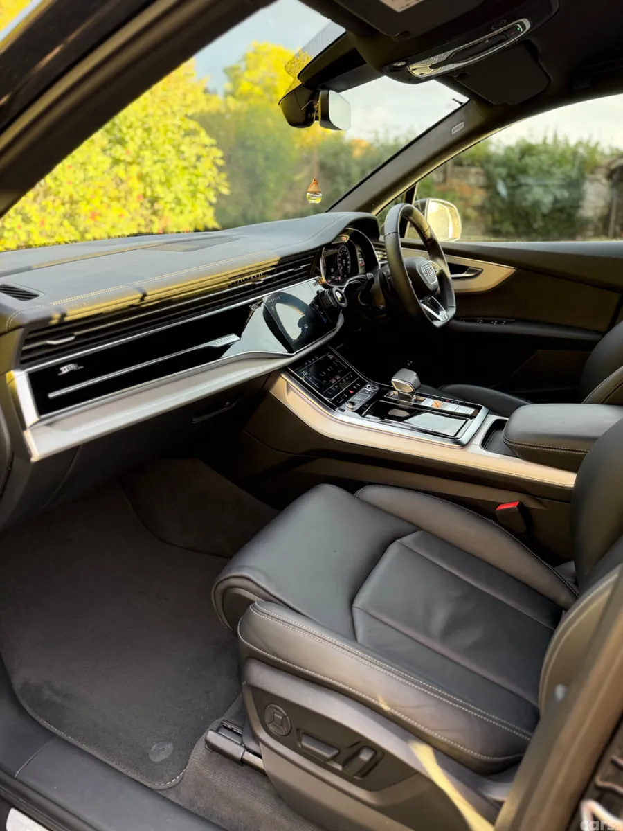 Audi Q7 SUV, Petrol Plug-in Hybrid, 2025, Black