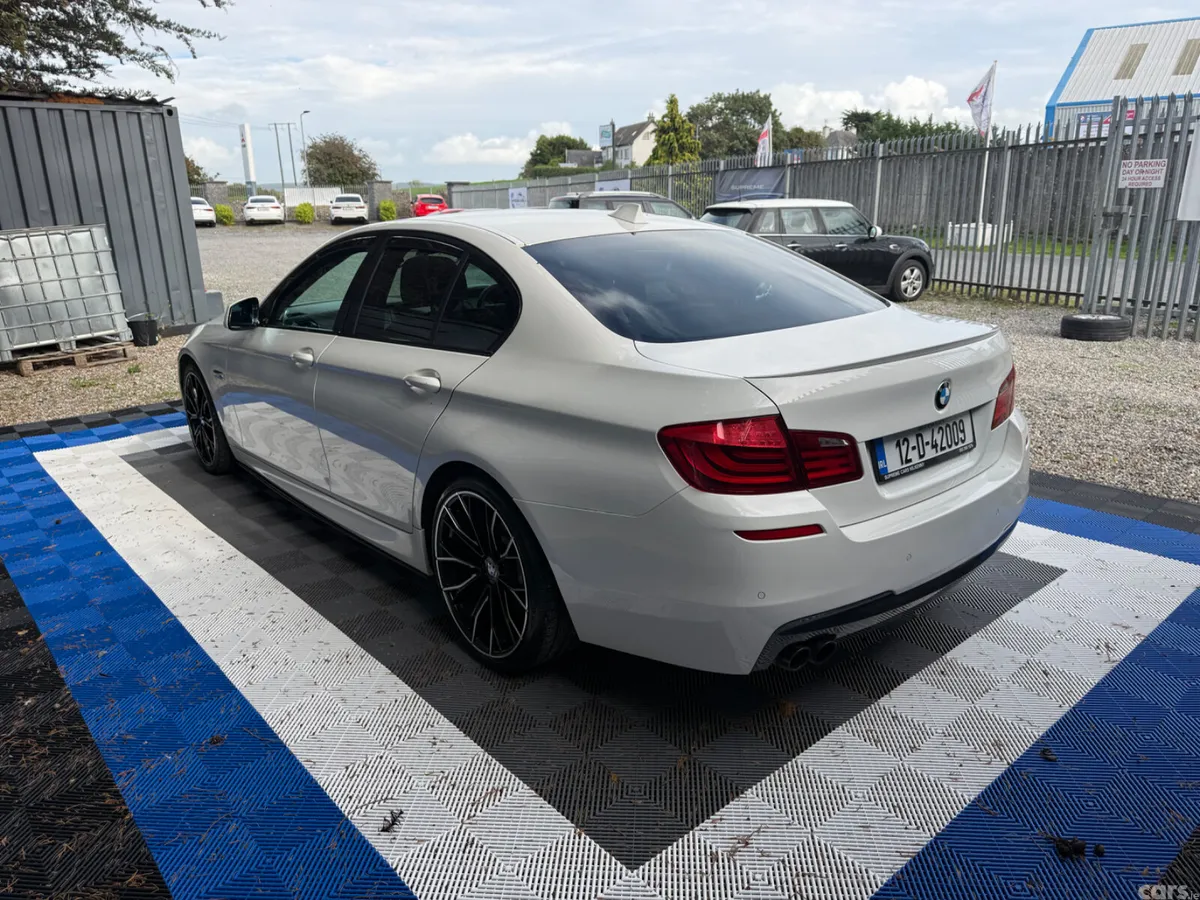 BMW 5-Series Saloon, Diesel, 2012, White
