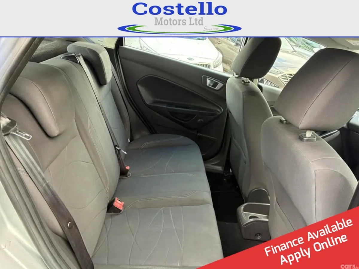 Ford Fiesta Hatchback, Petrol, 2015, Silver