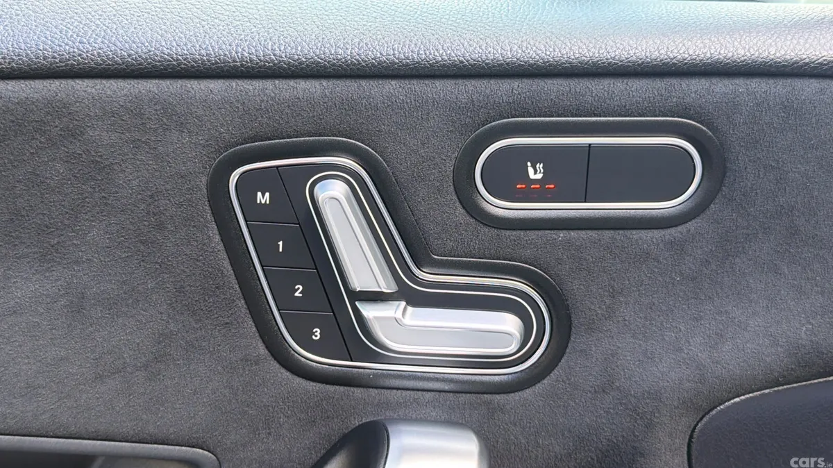 Mercedes-Benz A-Class Hatchback, Diesel, 2019, Silver
