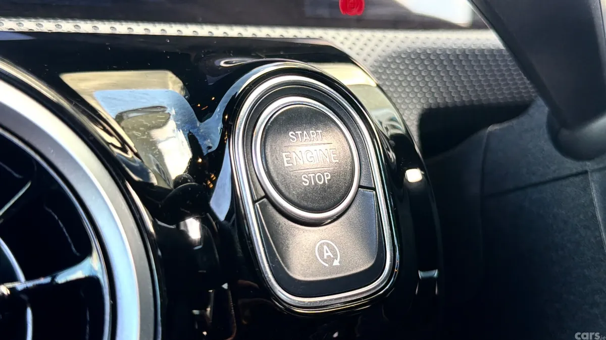 Mercedes-Benz A-Class Hatchback, Diesel, 2019, Silver