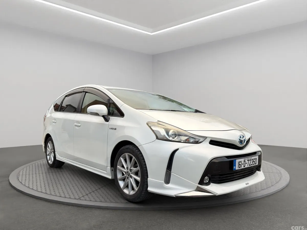 Toyota Prius MPV, Petrol Hybrid, 2016, White