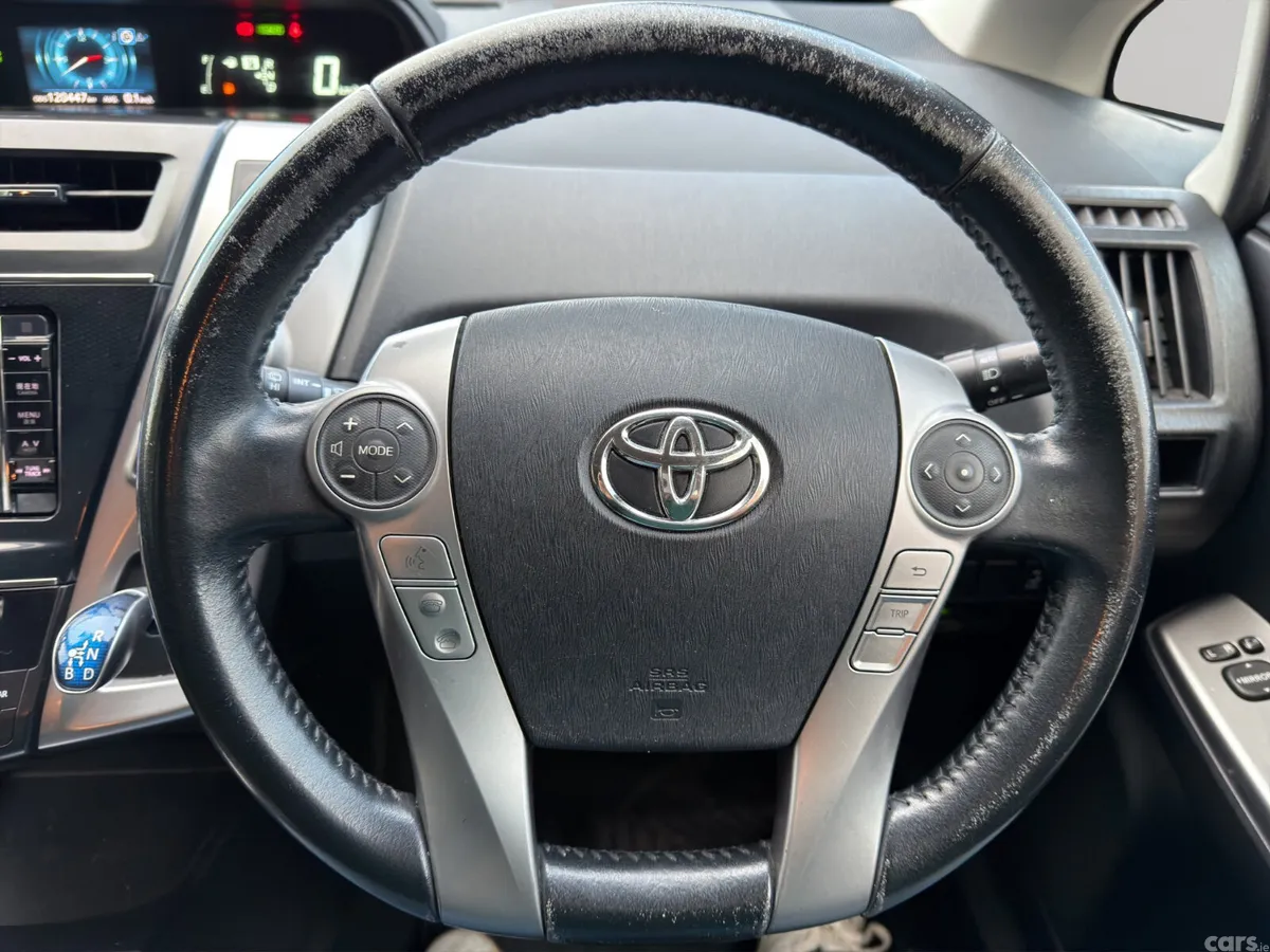 Toyota Prius MPV, Petrol Hybrid, 2016, White