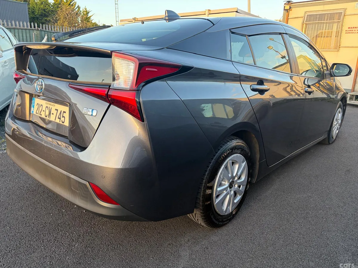 Toyota Prius Hatchback, Petrol Hybrid, 2021, Grey