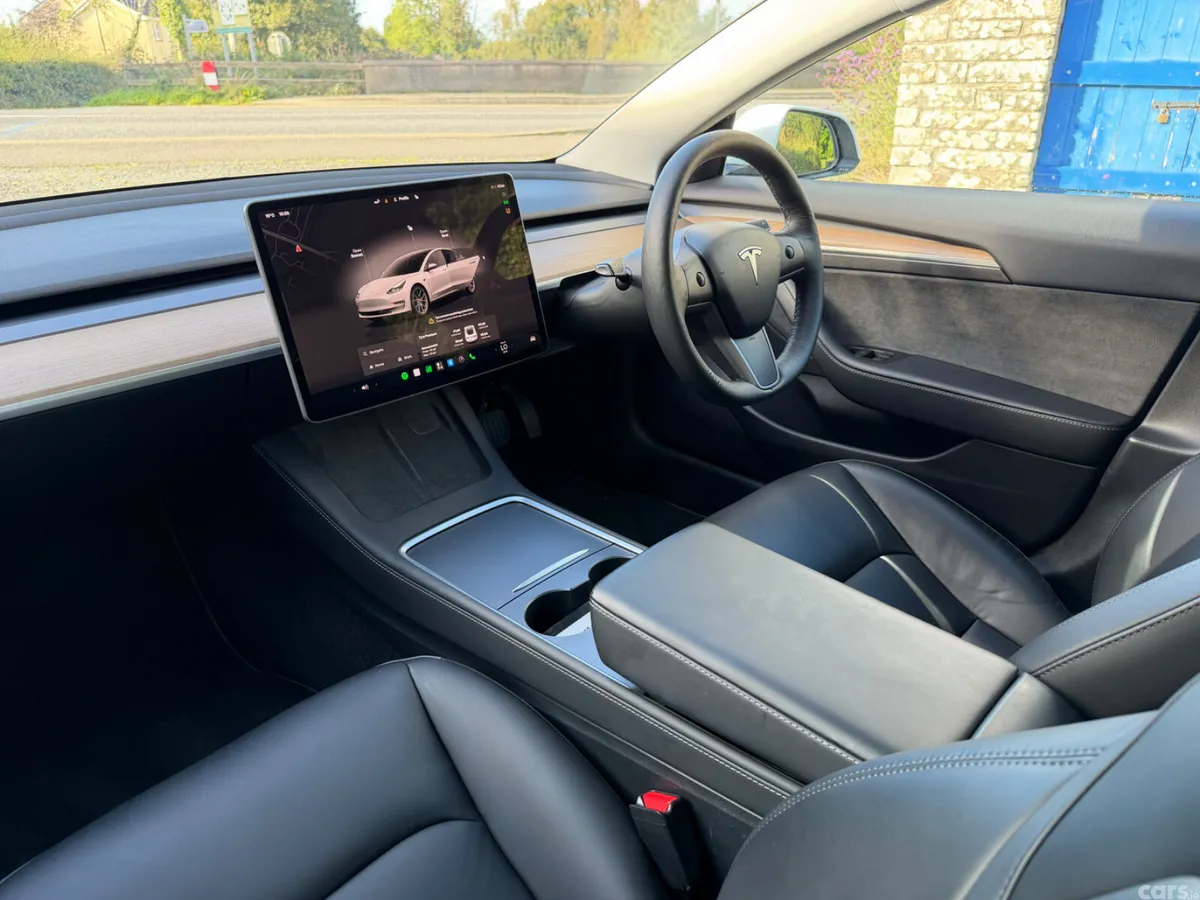 Tesla Model 3 Saloon, Electric, 2022, White