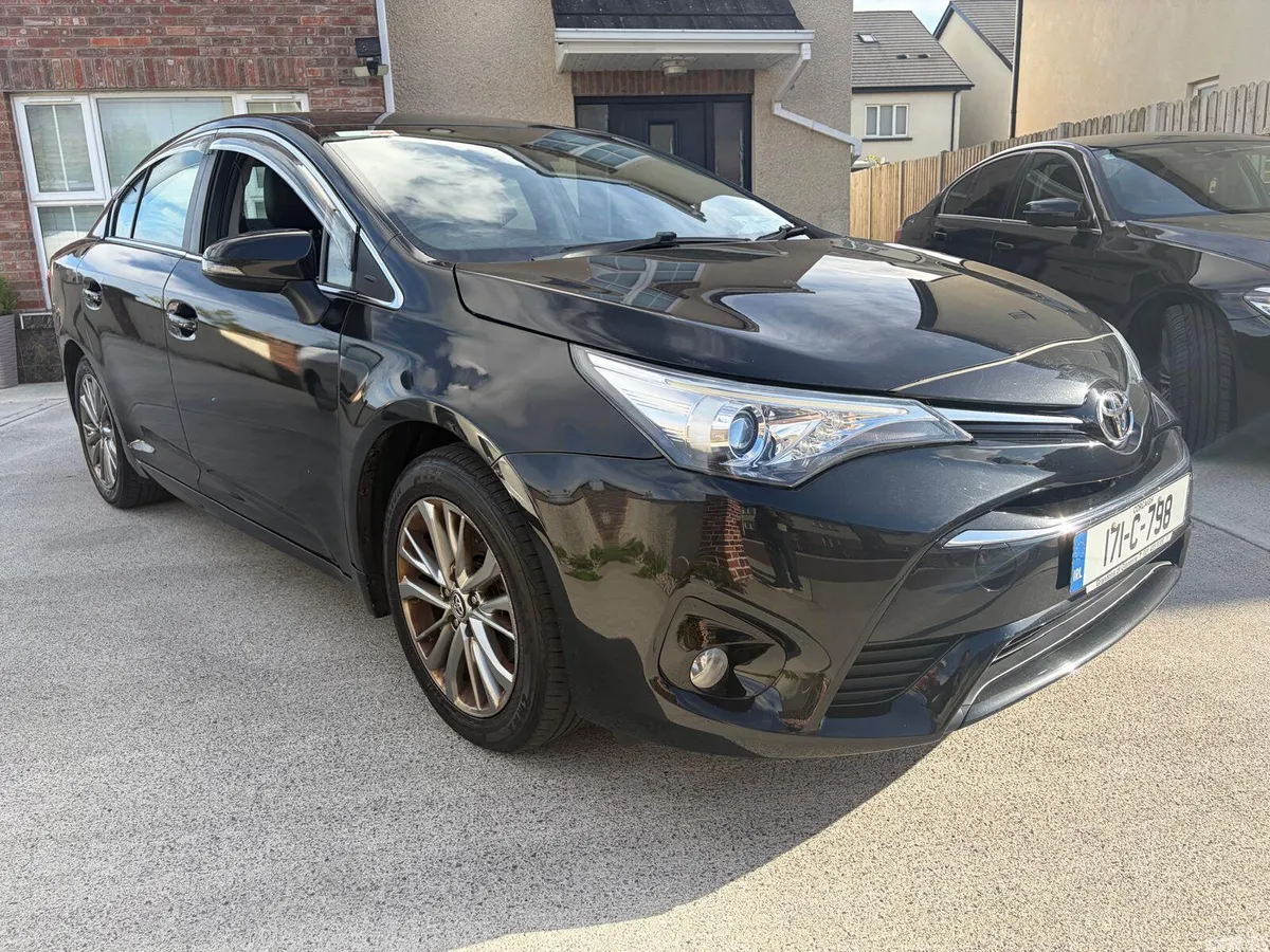 Toyota Avensis Saloon, Petrol, 2017, Black