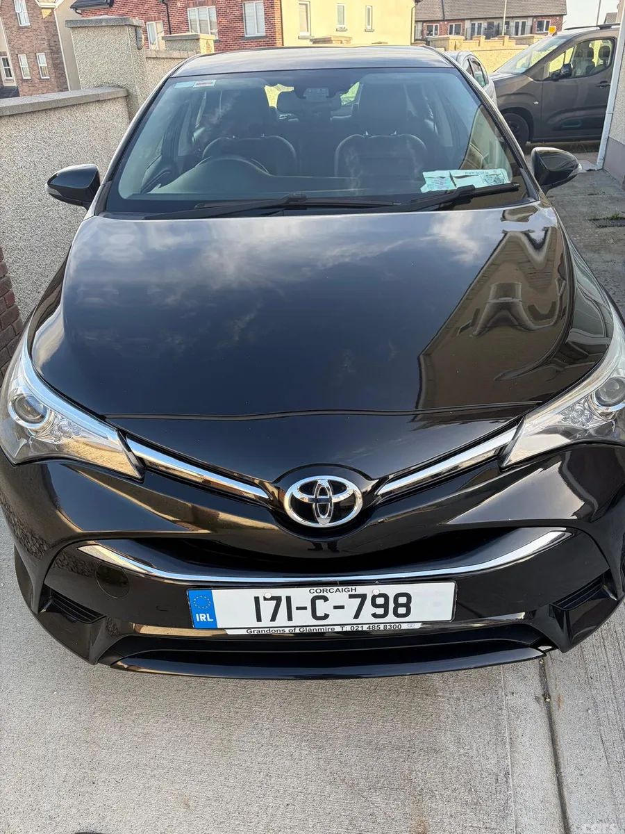 Toyota Avensis Saloon, Petrol, 2017, Black