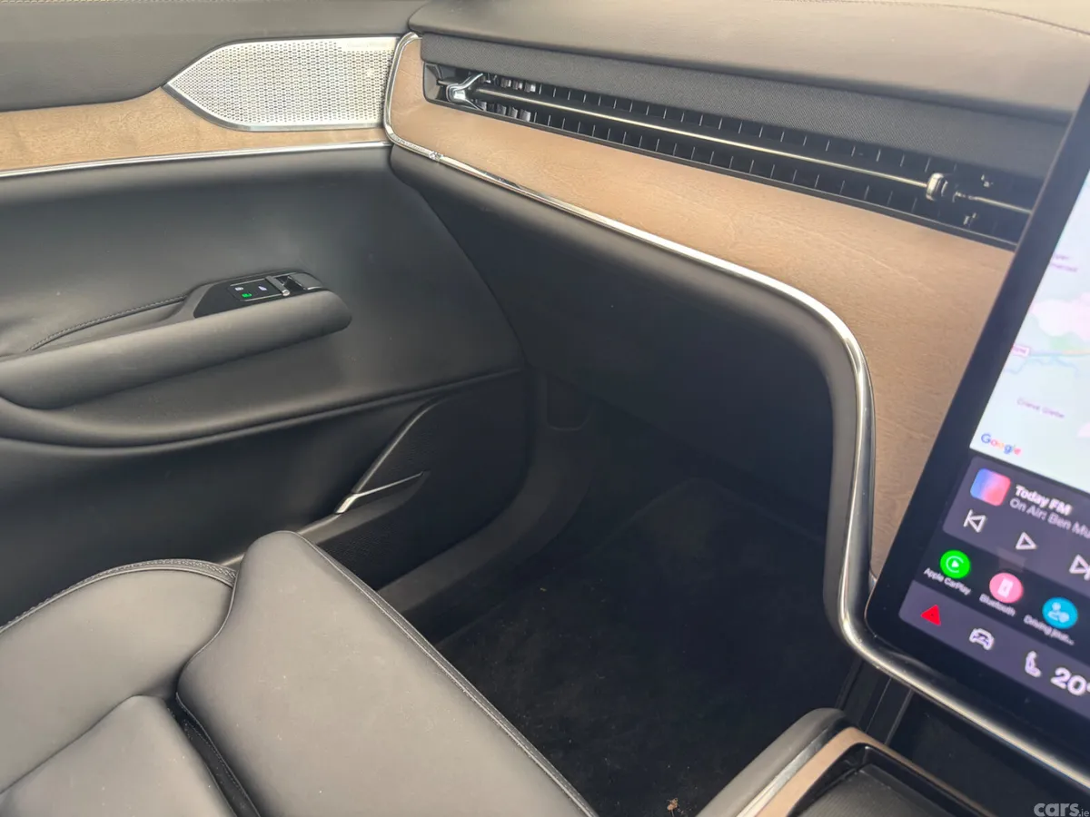 Volvo EX90 MPV, Electric, 2025, Grey