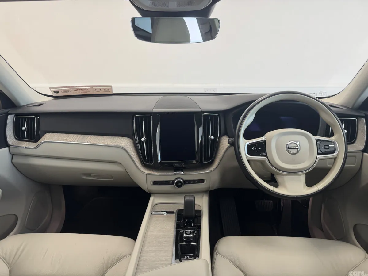 Volvo XC60 SUV, Diesel, 2022, Grey