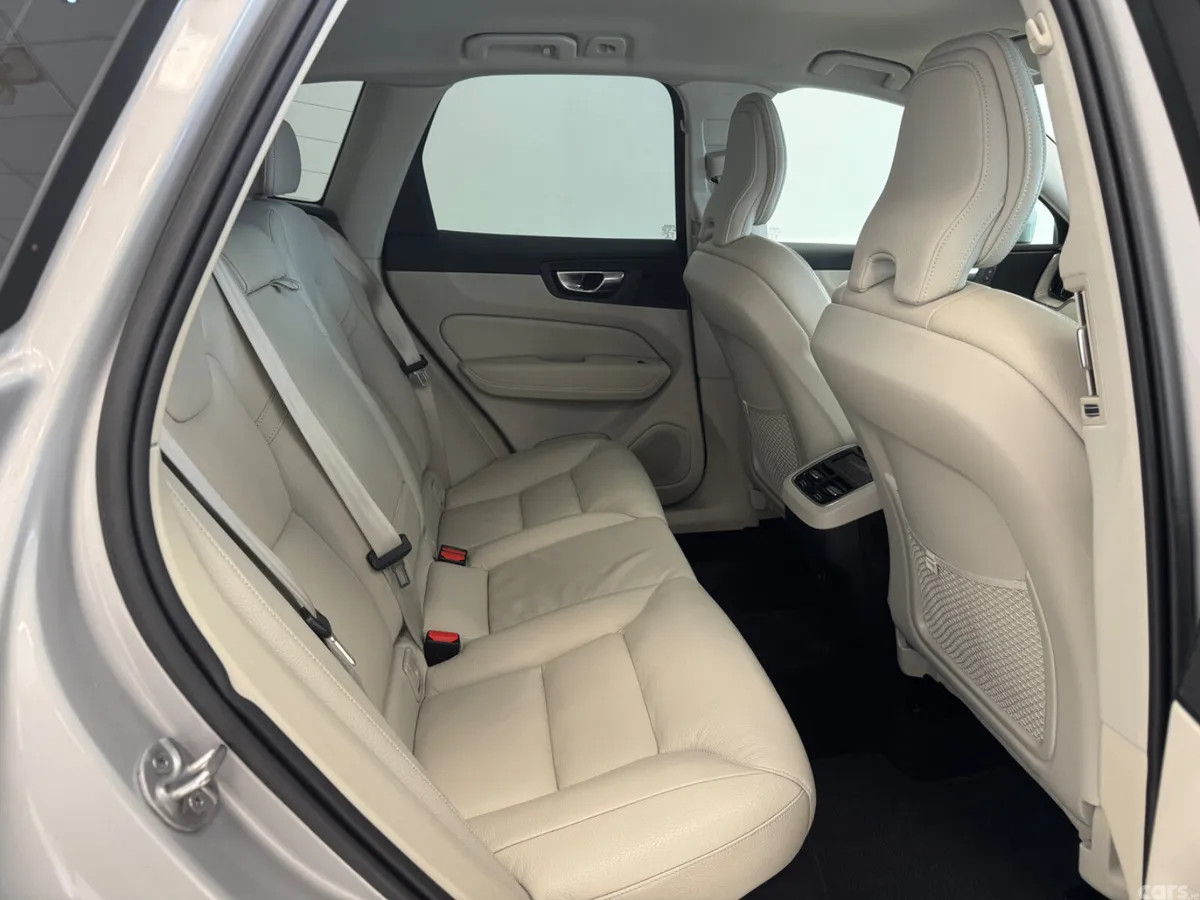 Volvo XC60 SUV, Diesel, 2022, Grey