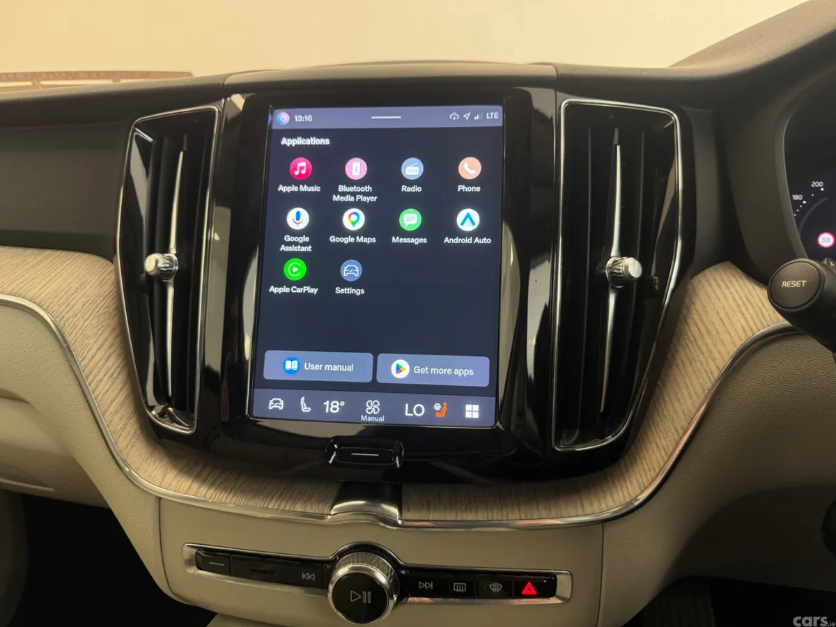 Volvo XC60 SUV, Diesel, 2022, Grey
