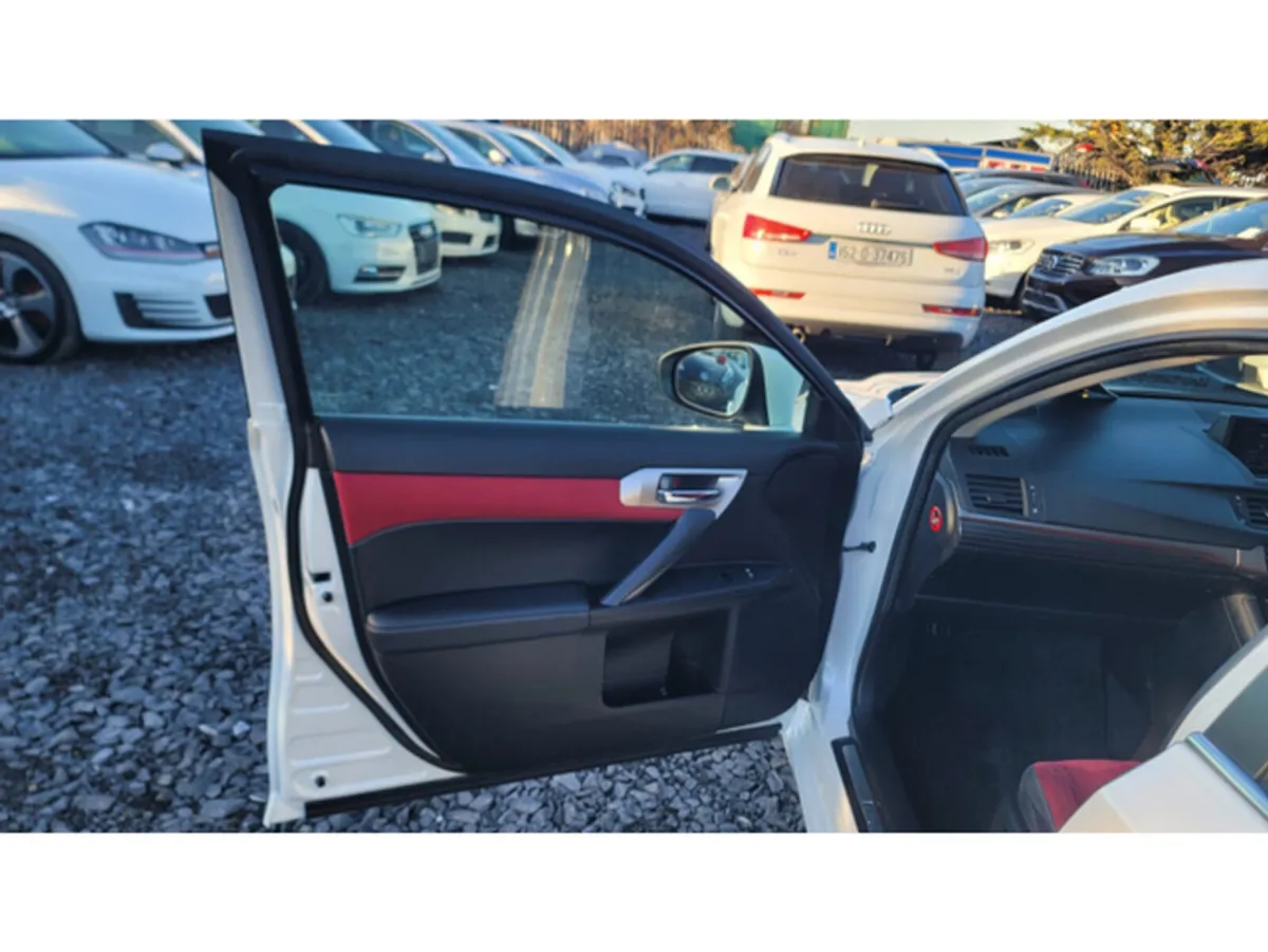 Lexus CT Hatchback, Petrol Hybrid, 2016, White