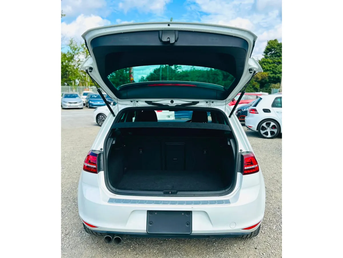 Volkswagen Golf Hatchback, Petrol Plug-in Hybrid, 2015, White