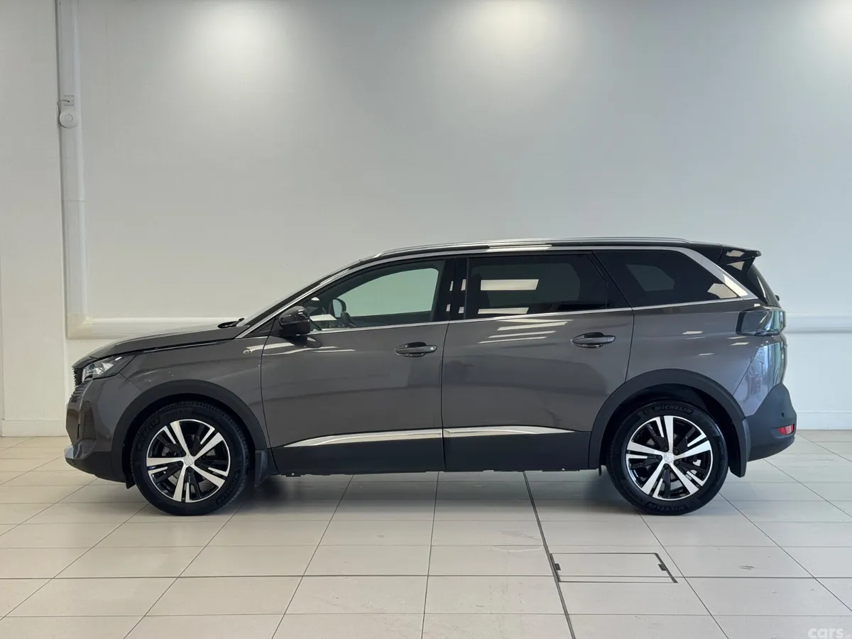 Peugeot 5008 MPV, Petrol Hybrid, 2024, Grey