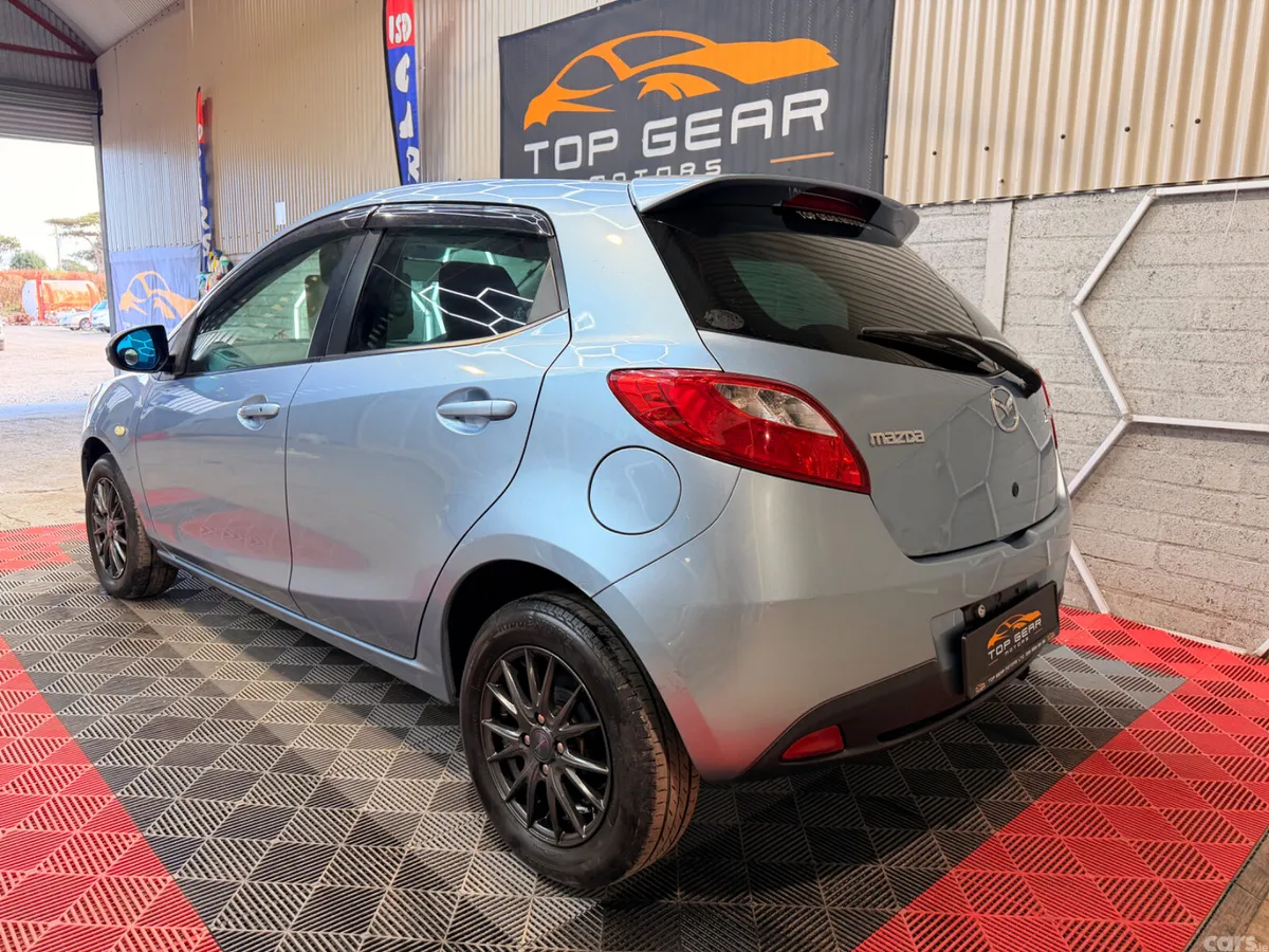 Mazda Demio Hatchback, Petrol, 2013, Blue