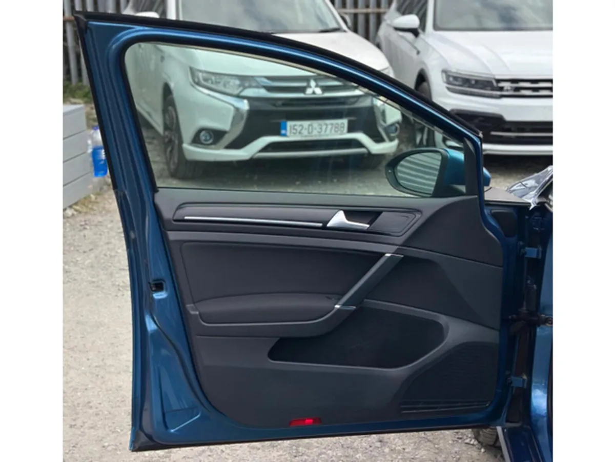 Volkswagen Golf Hatchback, Petrol, 2013, Blue