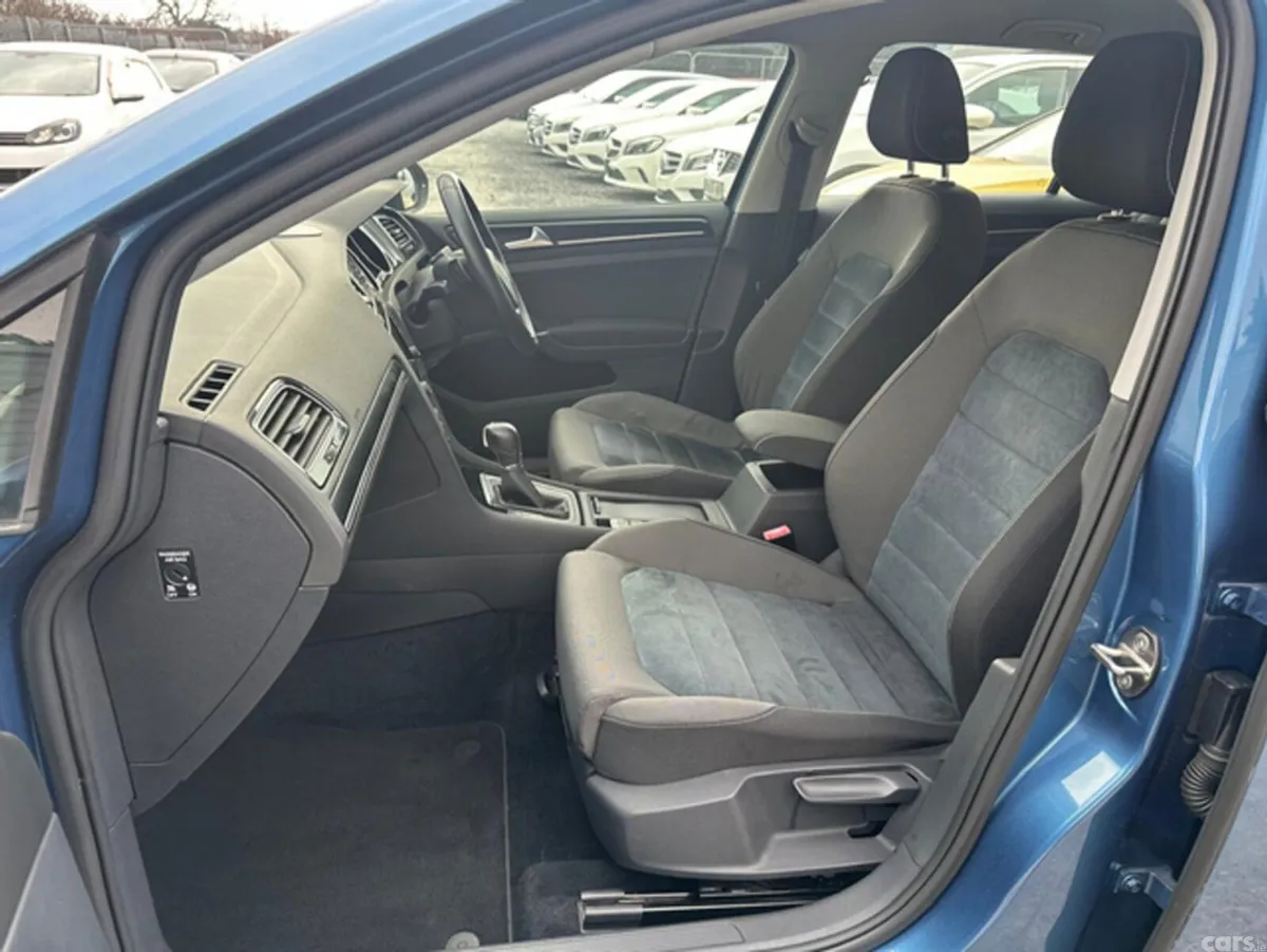 Volkswagen Golf Hatchback, Petrol, 2013, Blue