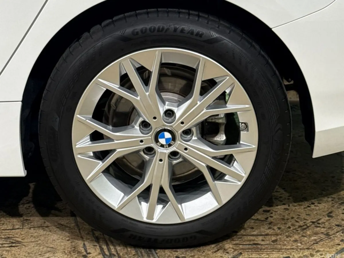 BMW 1-Series Hatchback, Petrol Hybrid, 2024, White