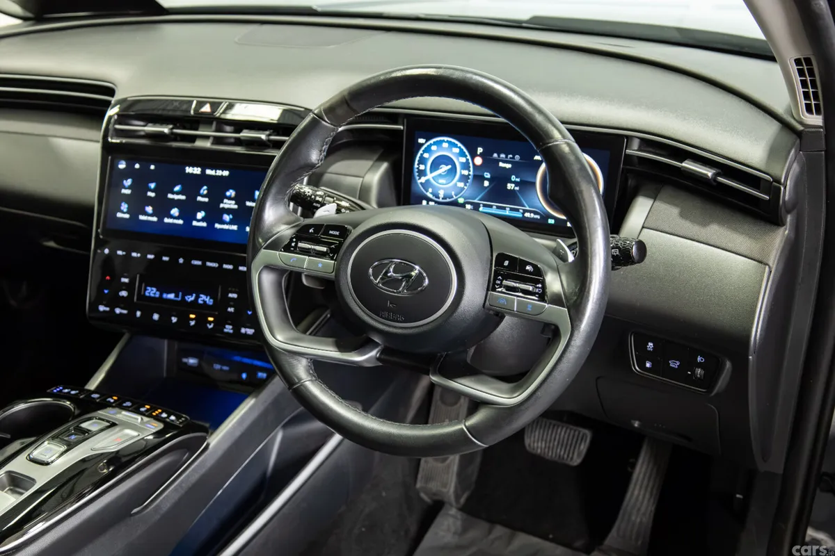 Hyundai Tucson SUV, Petrol Plug-in Hybrid, 2023, Blue