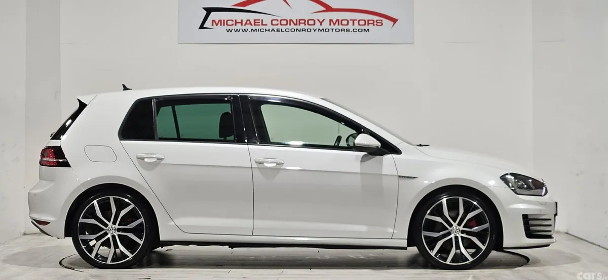 Volkswagen Golf Hatchback, Diesel, 2016, White