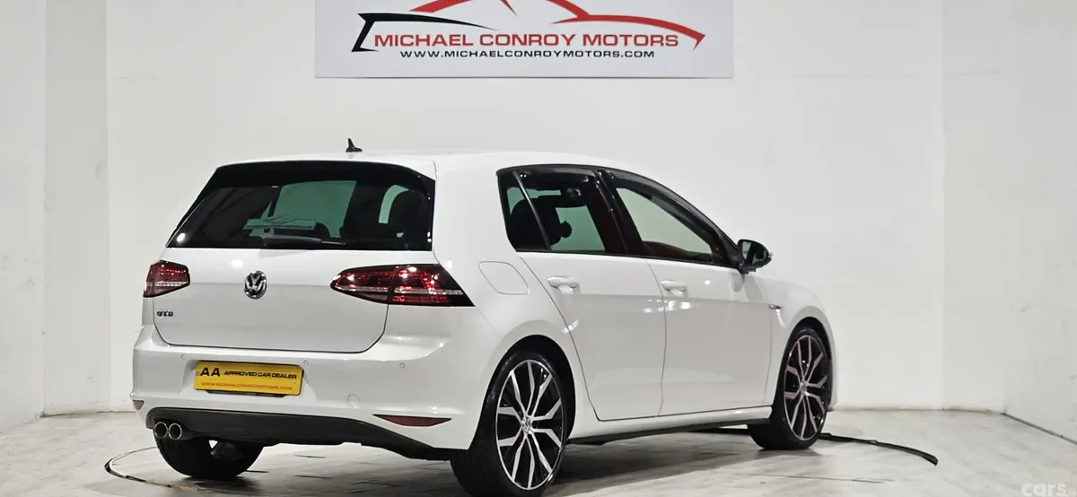 Volkswagen Golf Hatchback, Diesel, 2016, White
