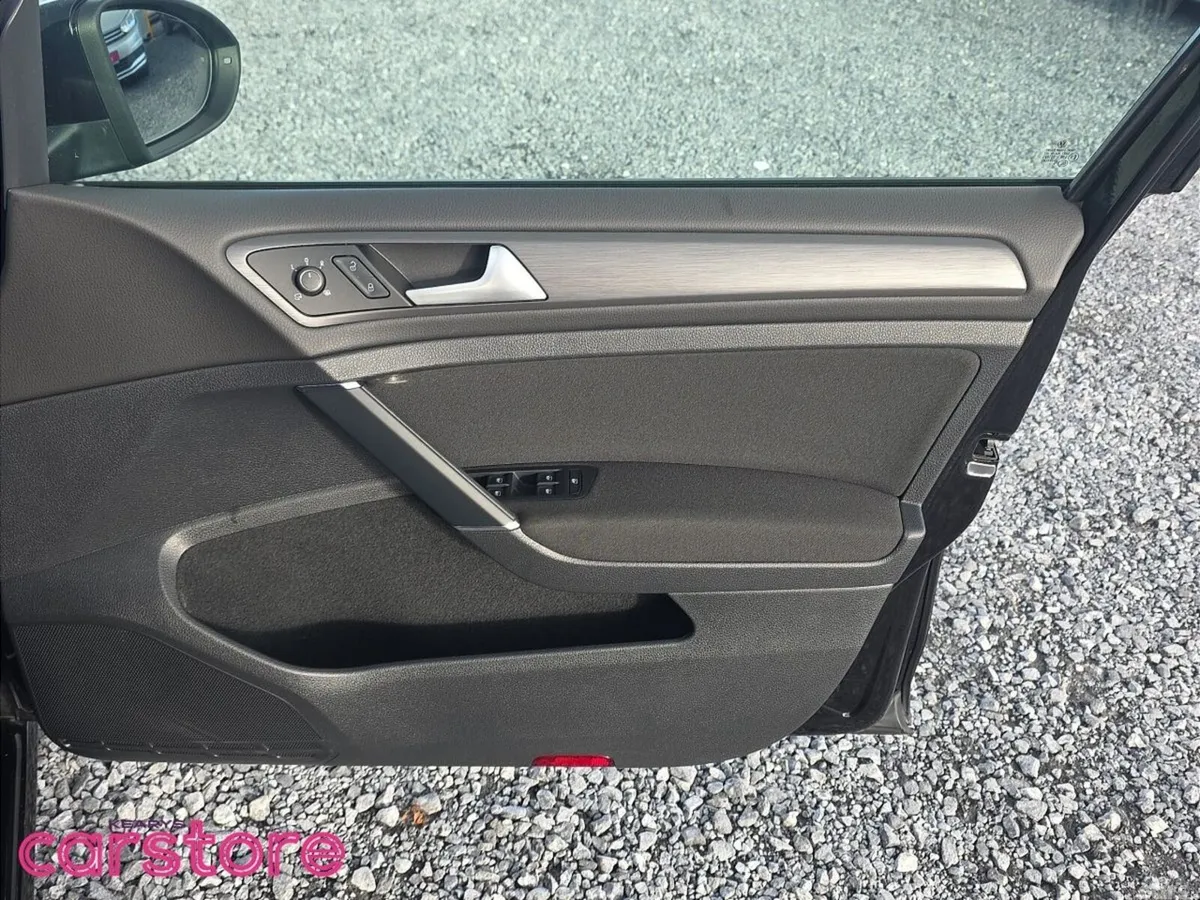 Volkswagen Golf Hatchback, Petrol, 2019, Black