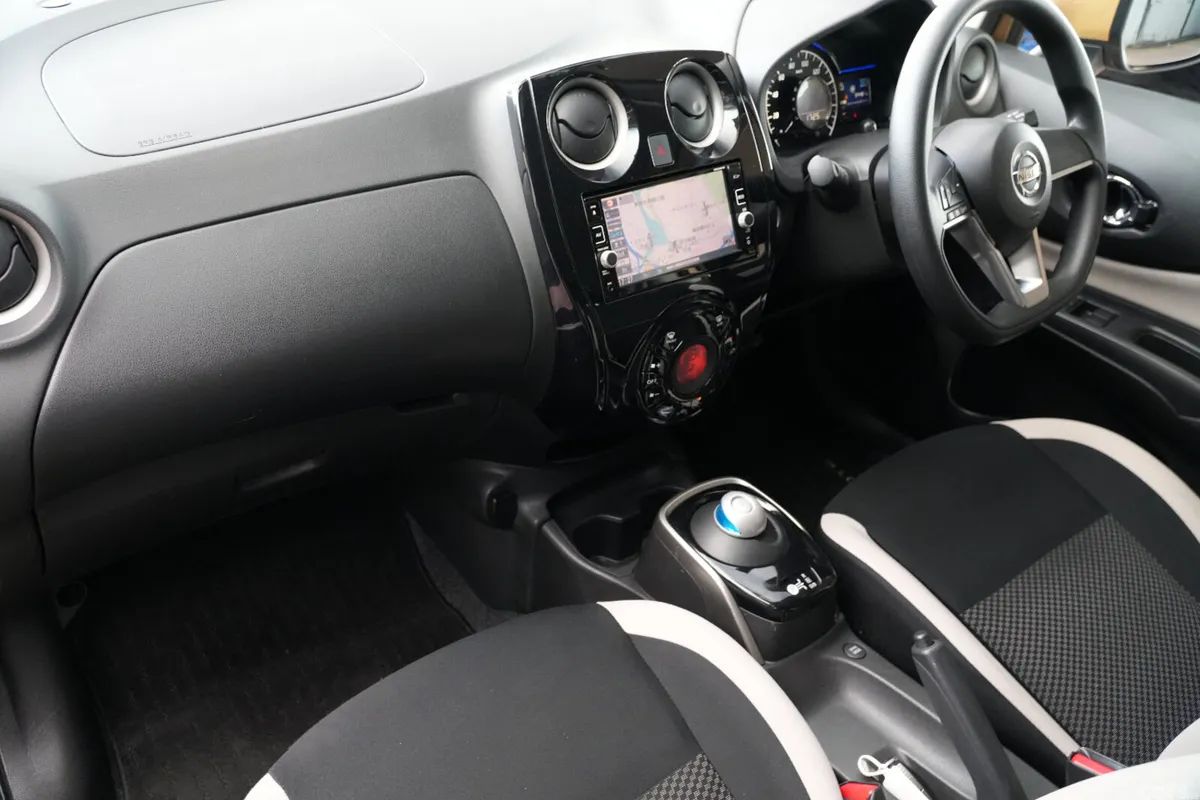 Nissan Note Hatchback, Petrol, 2017, Gold