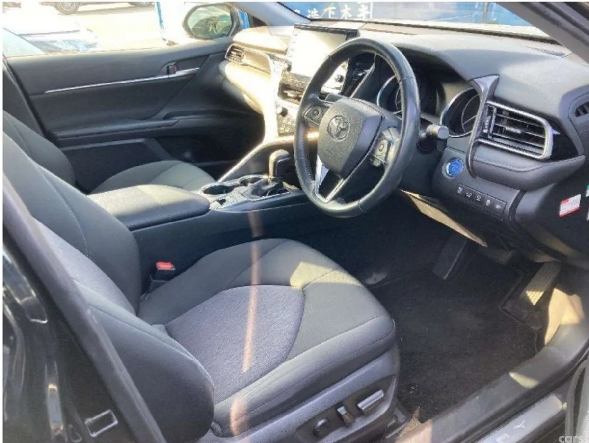 Toyota Camry Saloon, Petrol Hybrid, 2021, Black