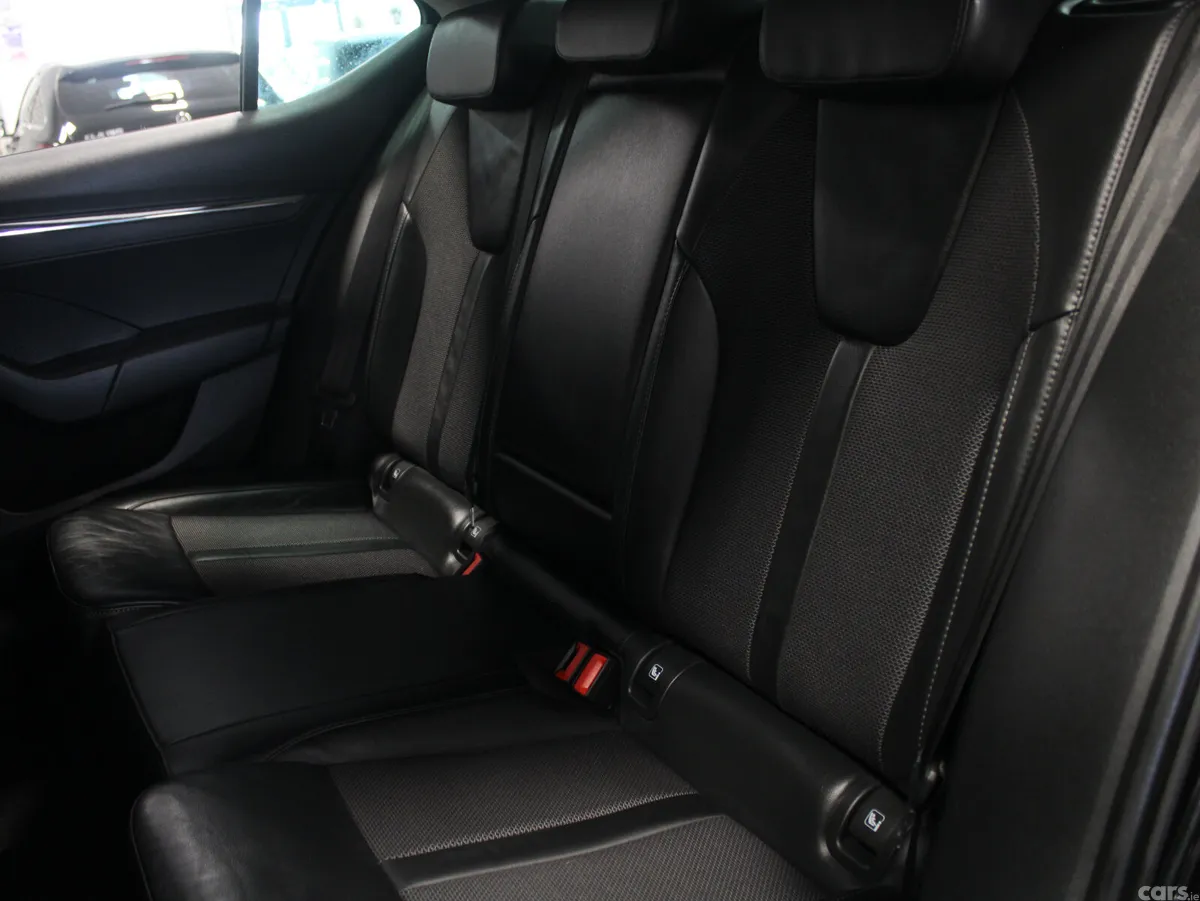 Skoda Octavia Saloon, Diesel, 2023, Black